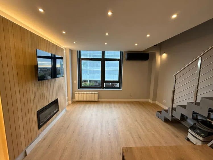 T1 novo a estrear com terraço e vista mar - Parede